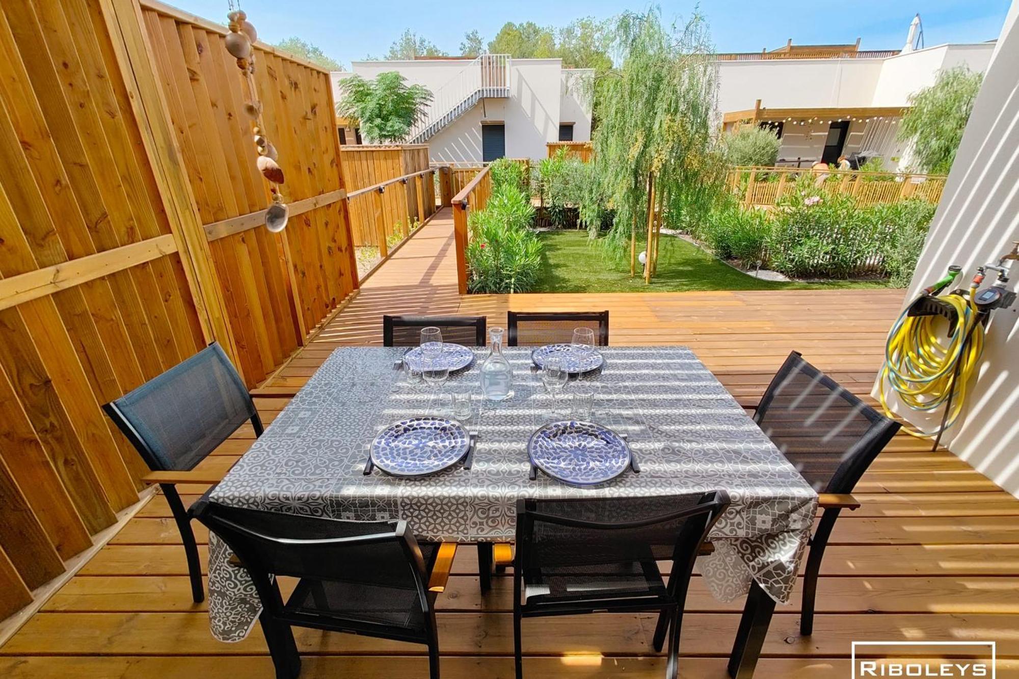 Villa T3 Climatisee En Residence Avec Piscine Vias Exterior photo